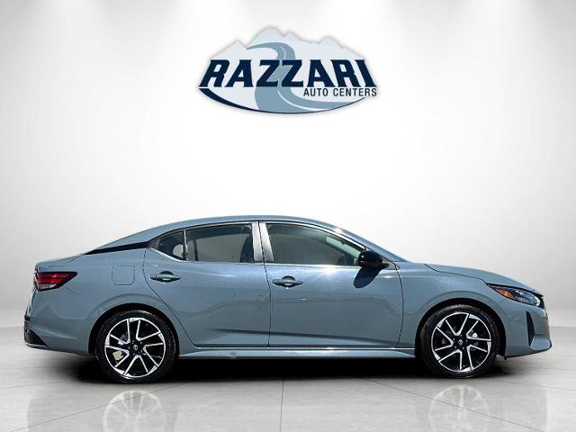 Used 2024 Nissan Sentra SR FWD image 2