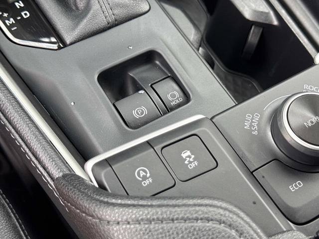 Used 2025 Toyota Grand Highlander AWD image 30