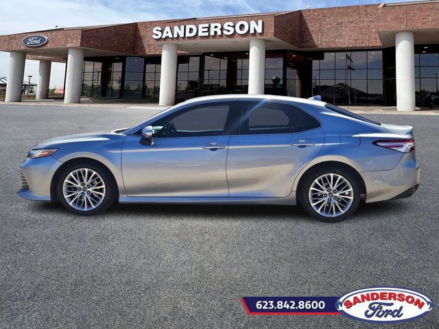 Used 2019 Toyota Camry XLE image 2