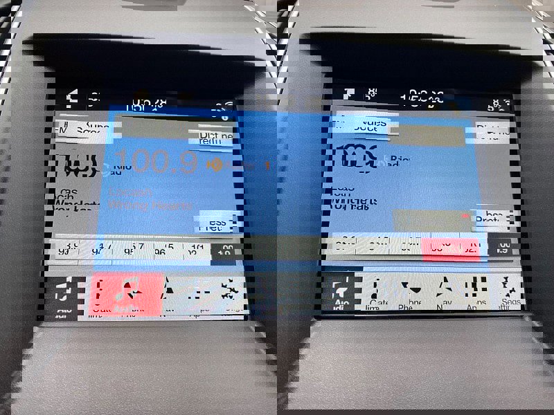 Certified 2018 Ford Edge Titanium w/ Technology Package image 44