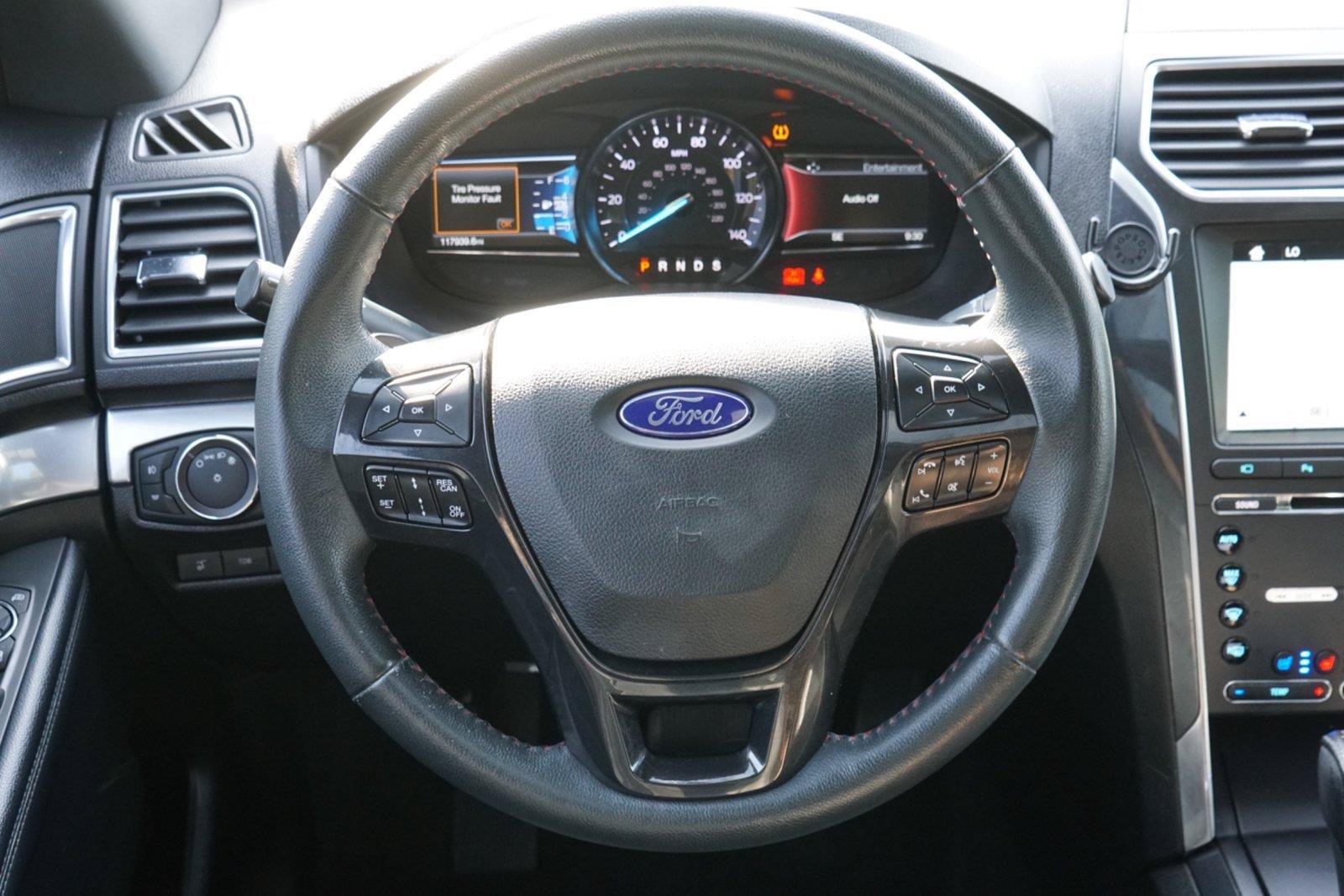 Certified 2018 Ford Explorer Sport w/ Equipment Group 401A AWD/4WD image 24