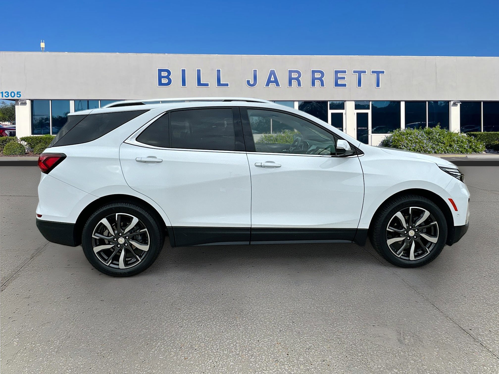 Used 2022 Chevrolet Equinox Premier image 6