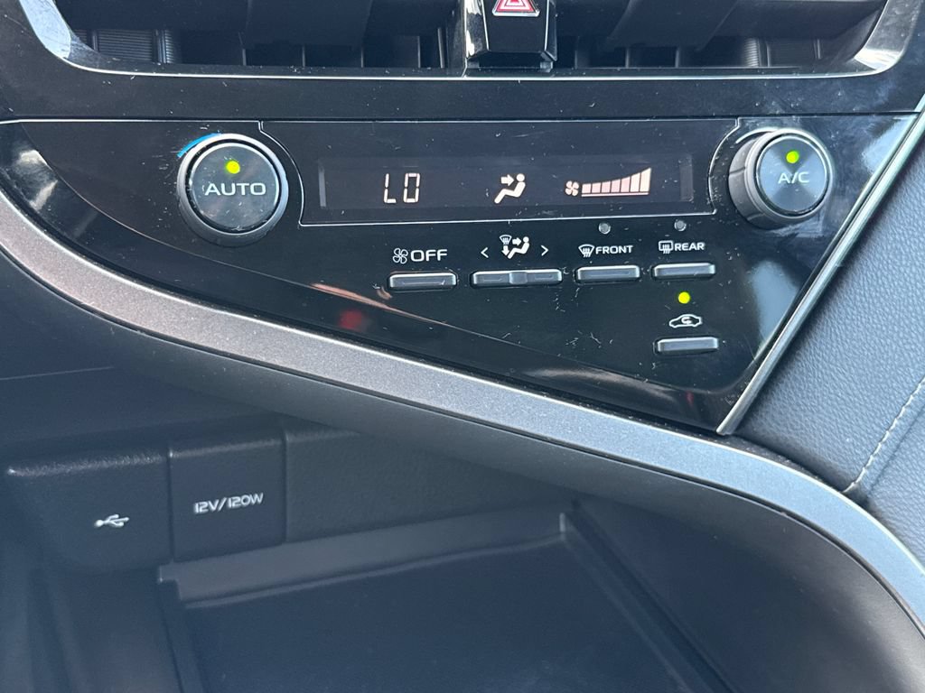 Used 2021 Toyota Camry SE FWD image 21