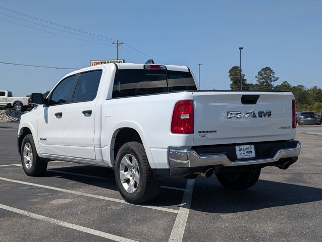 Used 2025 RAM 1500 Big Horn AWD/4WD image 3
