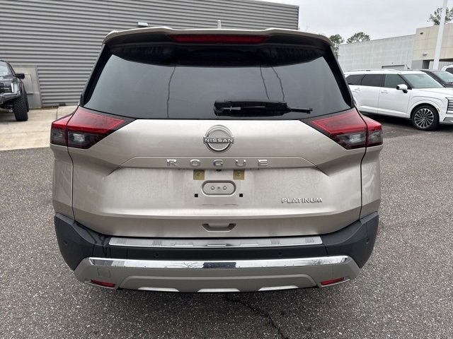 Used 2022 Nissan Rogue Platinum w/ Head-Up Display Package image 4