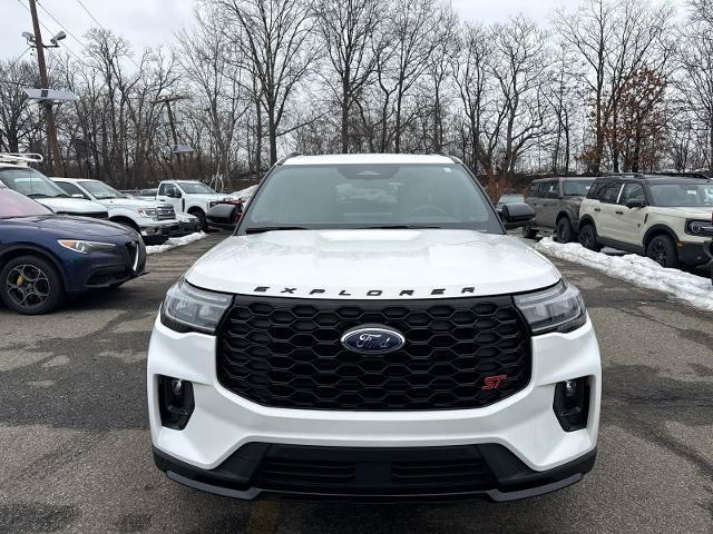 Certified 2025 Ford Explorer ST AWD/4WD image 2