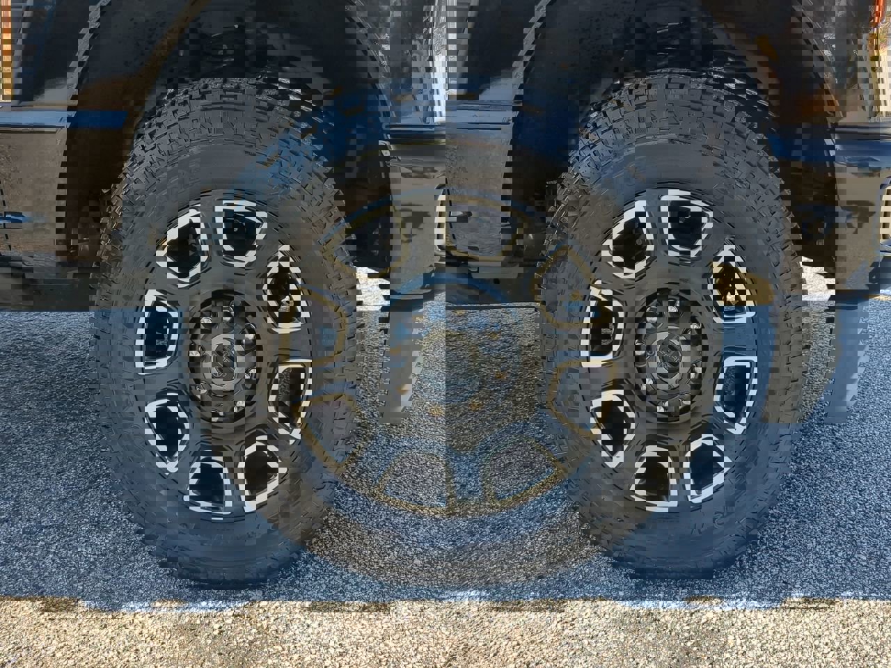 Certified 2024 Ford F250 Platinum image 9