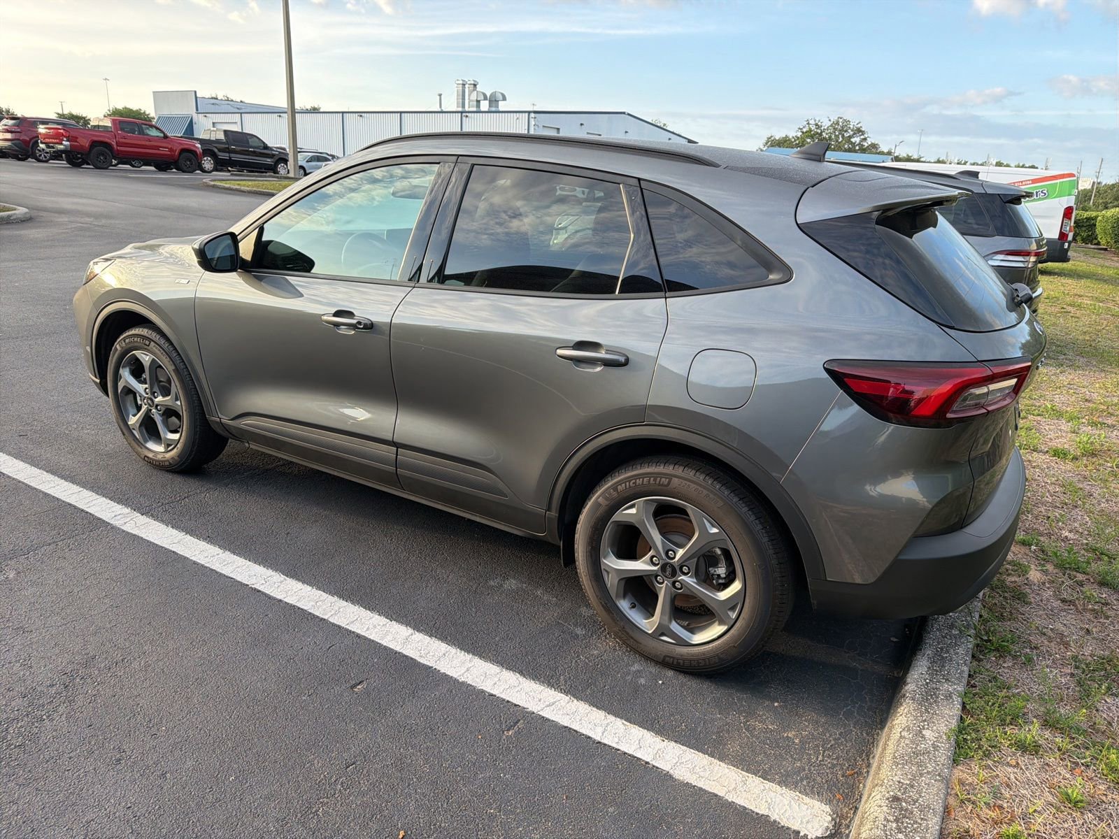 Certified 2025 Ford Escape ST-Line Select AWD/4WD image 11
