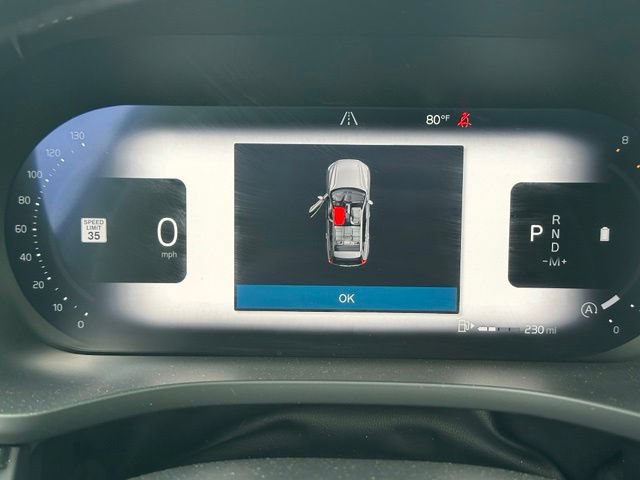 Used 2025 Volvo XC60 B5 Plus AWD/4WD image 30