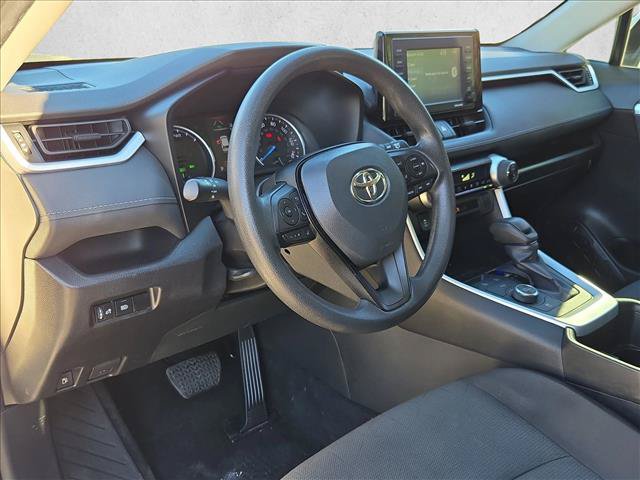 Used 2022 Toyota RAV4 XLE AWD/4WD image 10