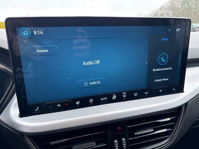 Certified 2025 Ford Escape Platinum AWD/4WD image 27
