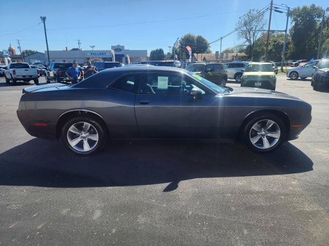 Used 2020 Dodge Challenger SXT RWD image 6