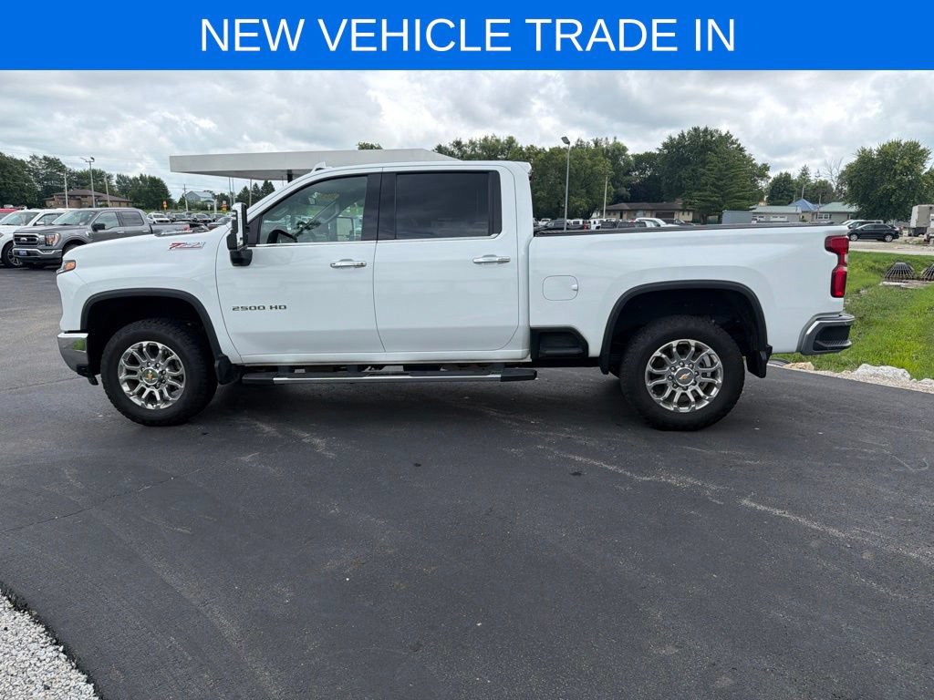 Used 2024 Chevrolet Silverado 2500 LTZ w/ LTZ Plus Package AWD/4WD image 7