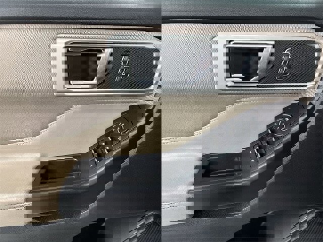 Certified 2020 Ford Explorer XLT image 5