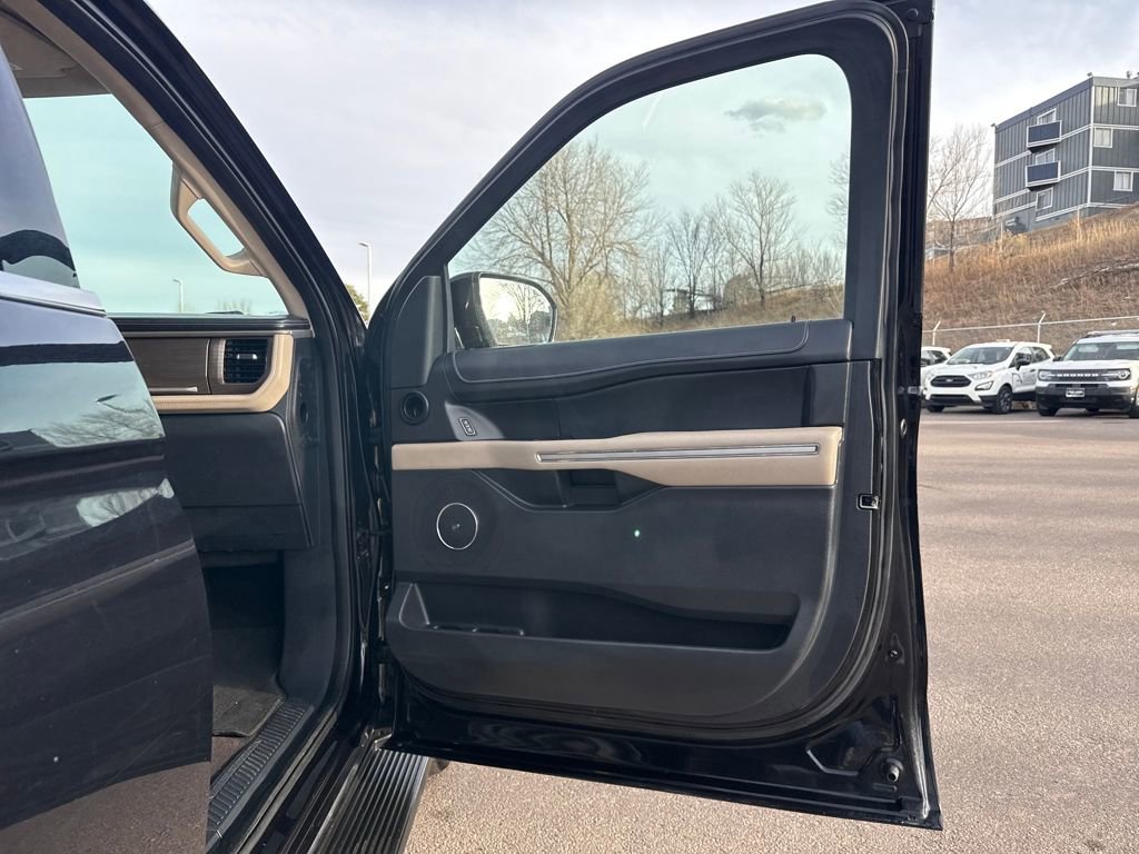 Certified 2023 Ford Expedition Max Limited image 32