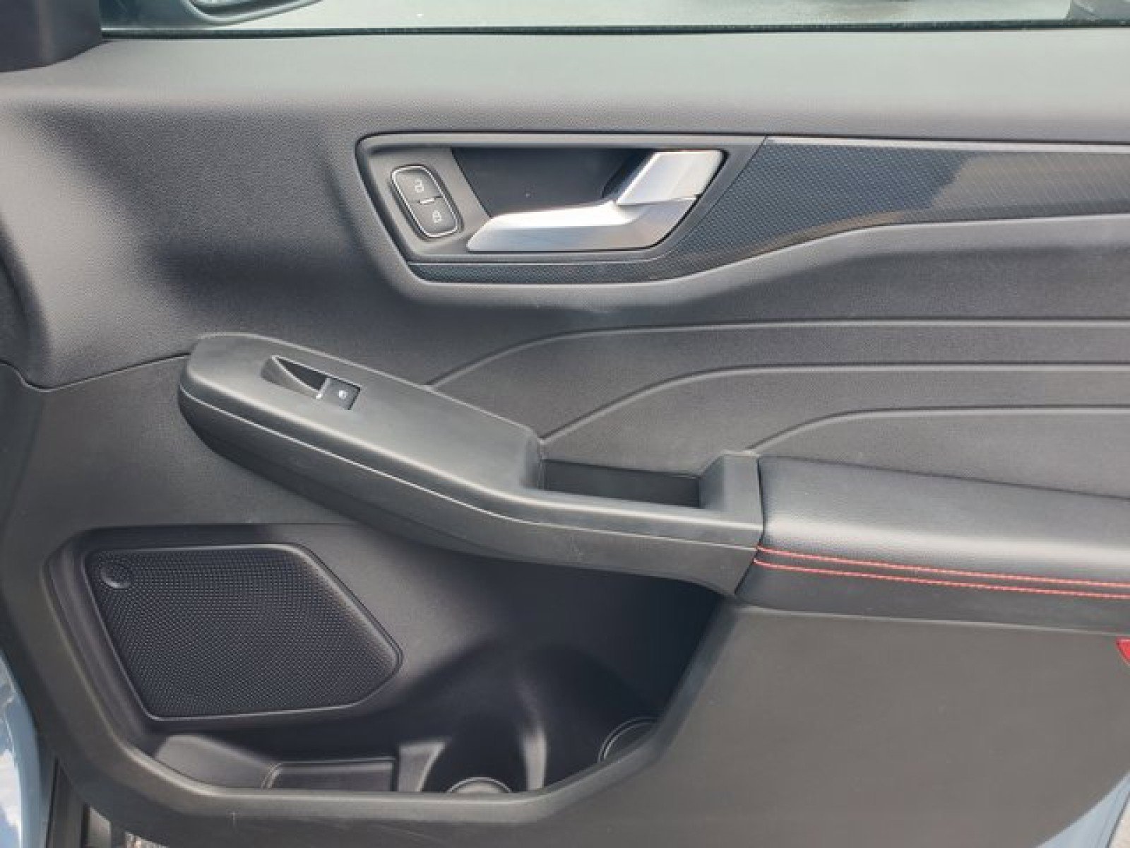 Certified 2023 Ford Escape ST-Line w/ Tech Pack #1 image 36