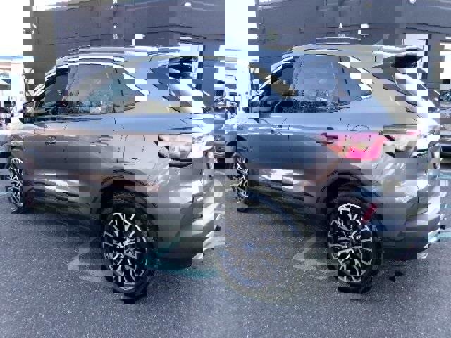 Certified 2022 Ford Escape SEL w/ Technology Package image 3