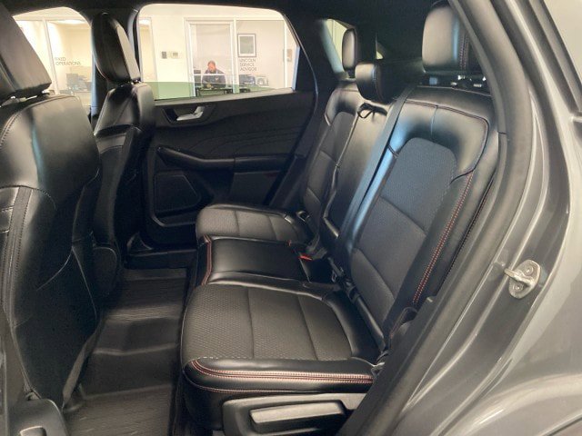 Certified 2025 Ford Escape ST-Line Select w/ Tech Pack #1 AWD/4WD image 10