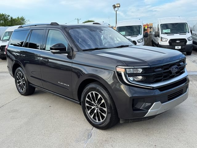 Certified 2025 Ford Expedition Platinum AWD/4WD image 3