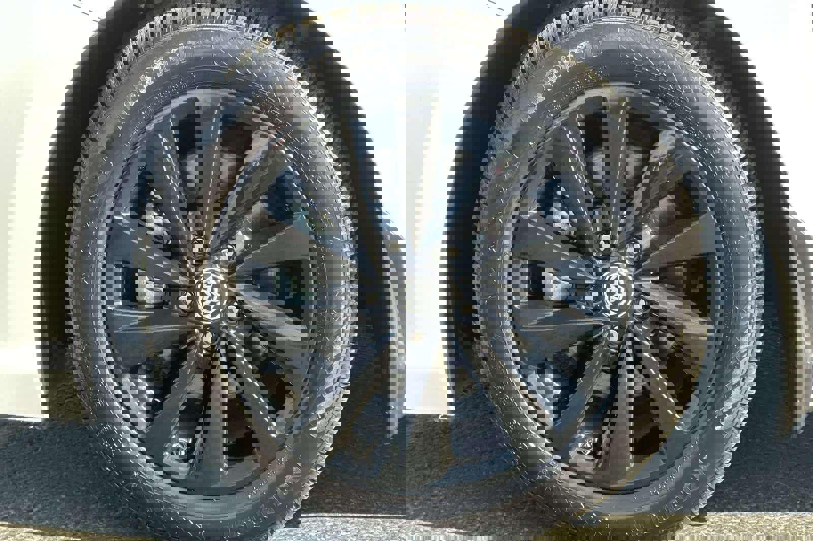 Used 2024 Toyota Camry SE FWD image 24