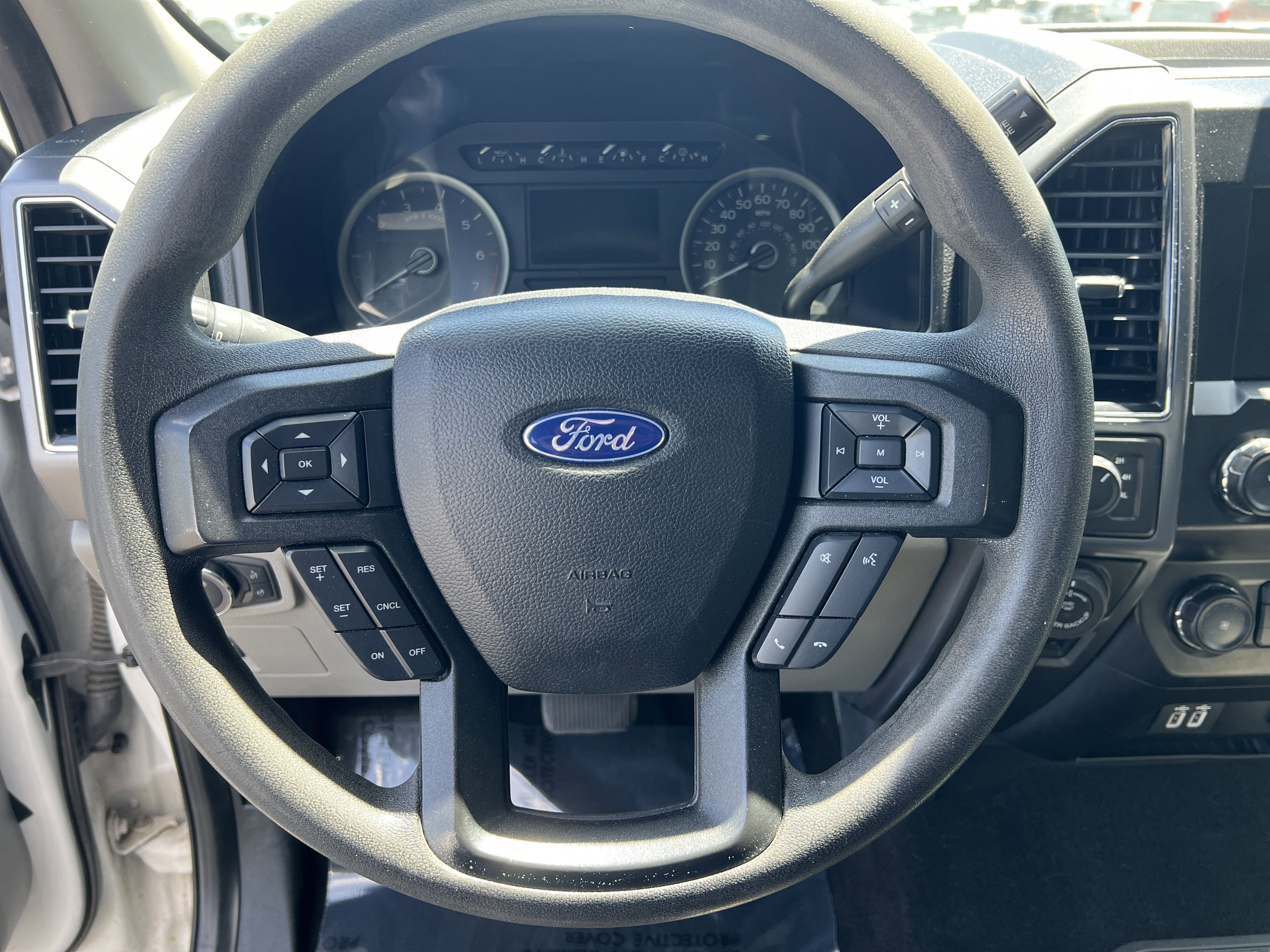 Certified 2019 Ford F150 XLT w/ Trailer Tow Package AWD/4WD image 17