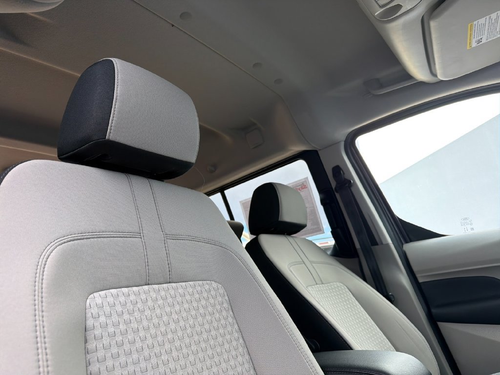 Certified 2023 Ford Transit Connect XLT FWD image 17