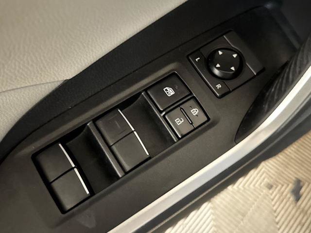 Used 2020 Toyota RAV4 XLE Premium FWD image 17