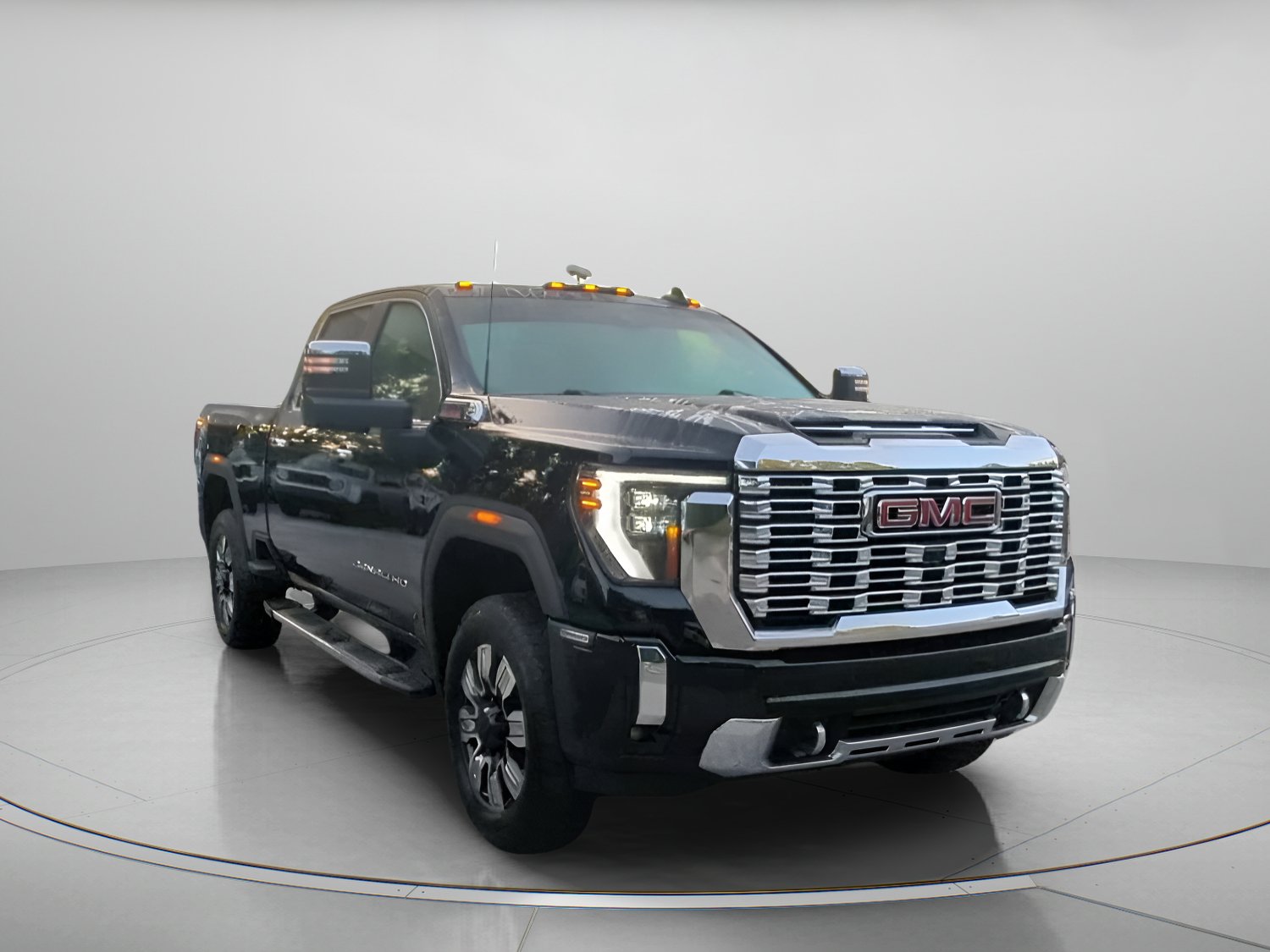 Used 2024 GMC Sierra 2500 Denali w/ Denali Reserve Package AWD/4WD image 4