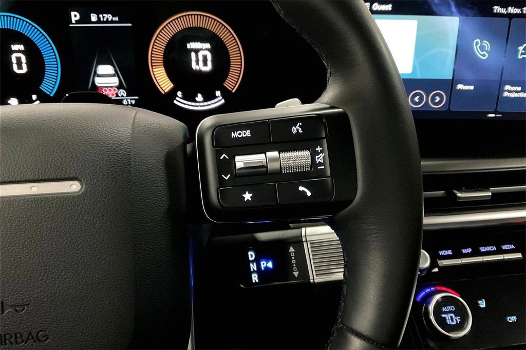 Used 2025 Hyundai Santa Fe SEL image 18