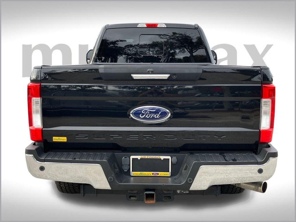 Certified 2019 Ford F250 Lariat w/ Chrome Package image 8