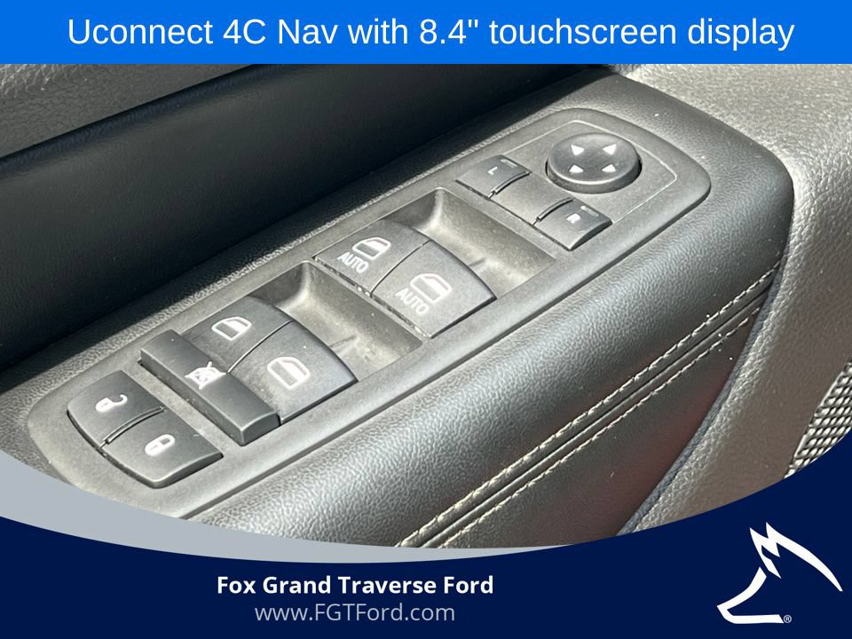 Used 2020 Jeep Grand Cherokee Limited AWD/4WD image 16