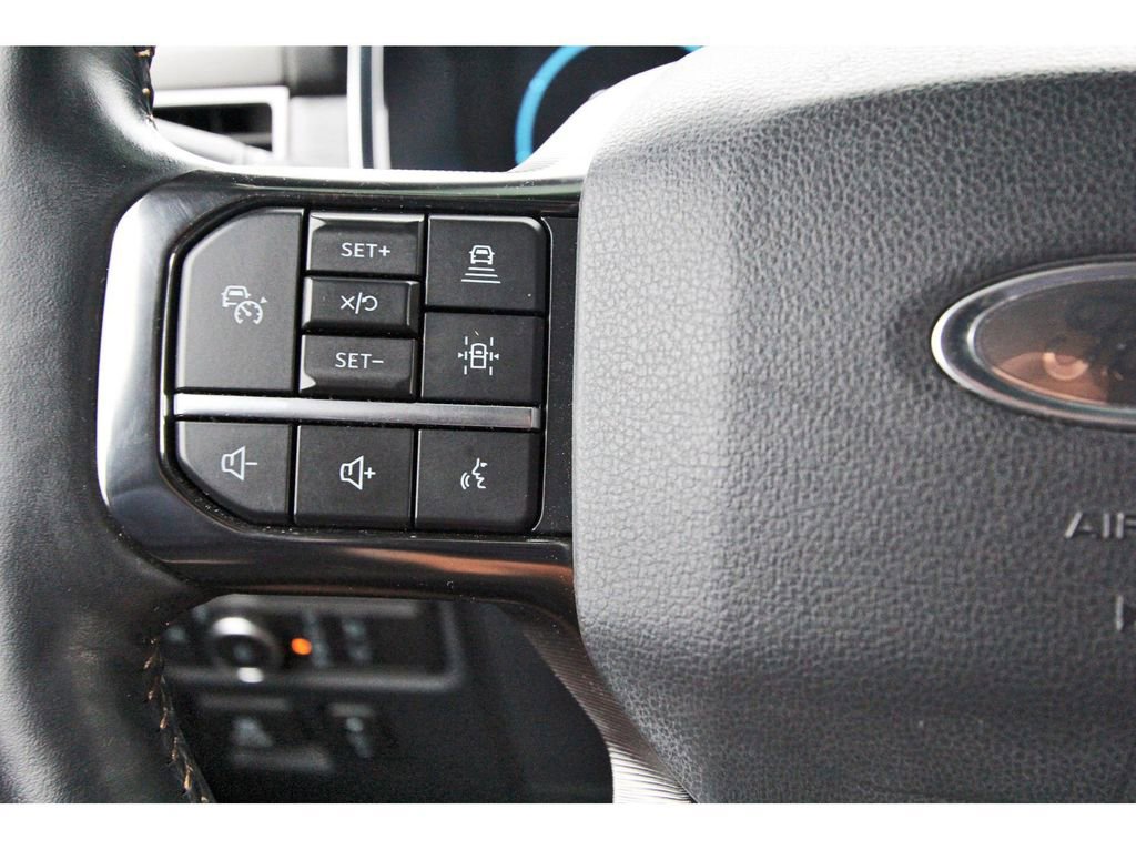 Certified 2022 Ford F150 Platinum w/ Equipment Group 701A High AWD/4WD image 17