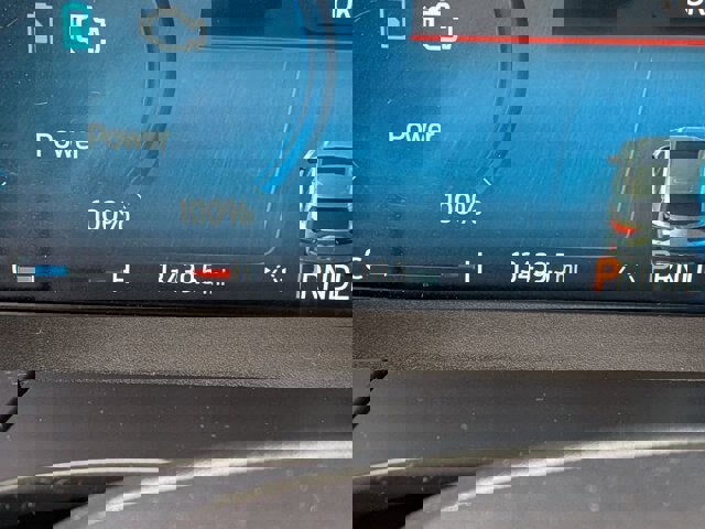 Certified 2024 Ford Escape SE w/ PHEV Premium Package image 20