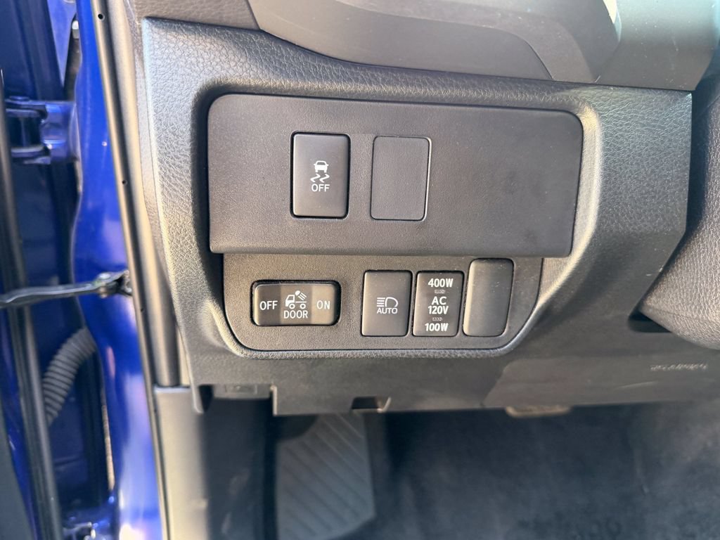 Used 2023 Toyota Tacoma TRD Sport AWD/4WD image 24
