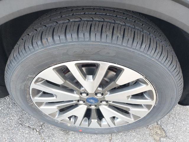 Certified 2021 Ford Escape Titanium AWD/4WD image 11