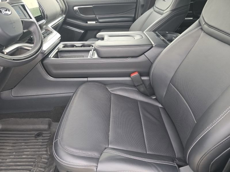 Certified 2025 Ford Expedition Max Platinum w/ Stealth Performance Package image 10