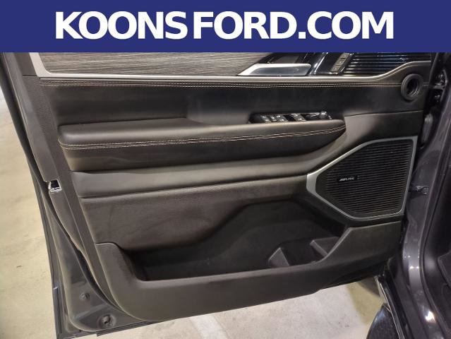 Used 2022 Jeep Wagoneer Series III w/ Rear Seat Video Group 1 AWD/4WD image 10
