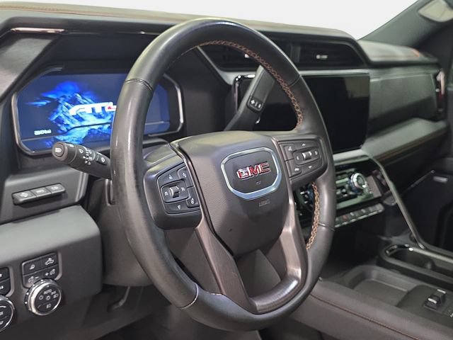 Used 2024 GMC Sierra 2500 AT4 w/ Technology Package AWD/4WD image 14