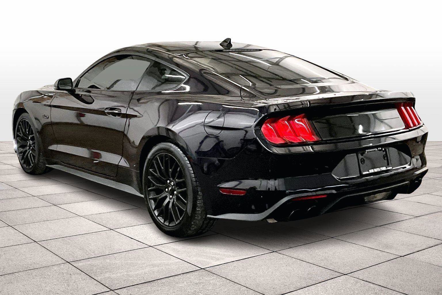 Certified 2022 Ford Mustang GT Premium w/ GT Performance Package image 4