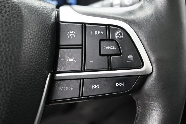 Used 2024 Toyota Grand Highlander AWD image 16