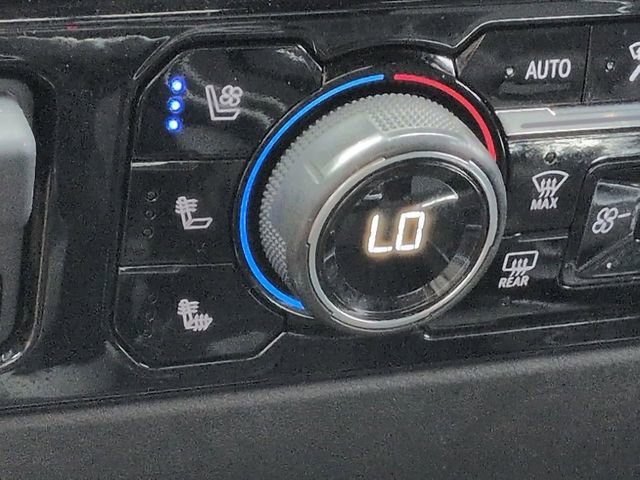 Used 2022 Chevrolet Silverado 1500 LTZ w/ LTZ Convenience Package II image 22