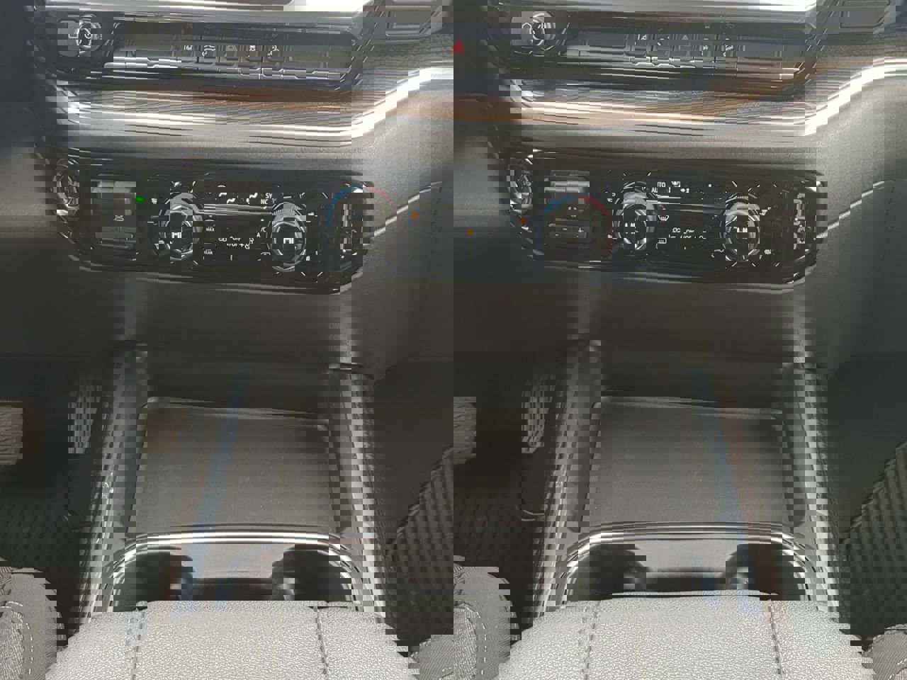 Used 2024 Chevrolet Silverado 2500 LT w/ Convenience Package image 17