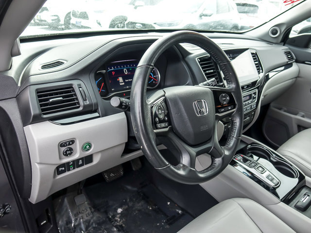 Used 2020 Honda Pilot Touring image 11