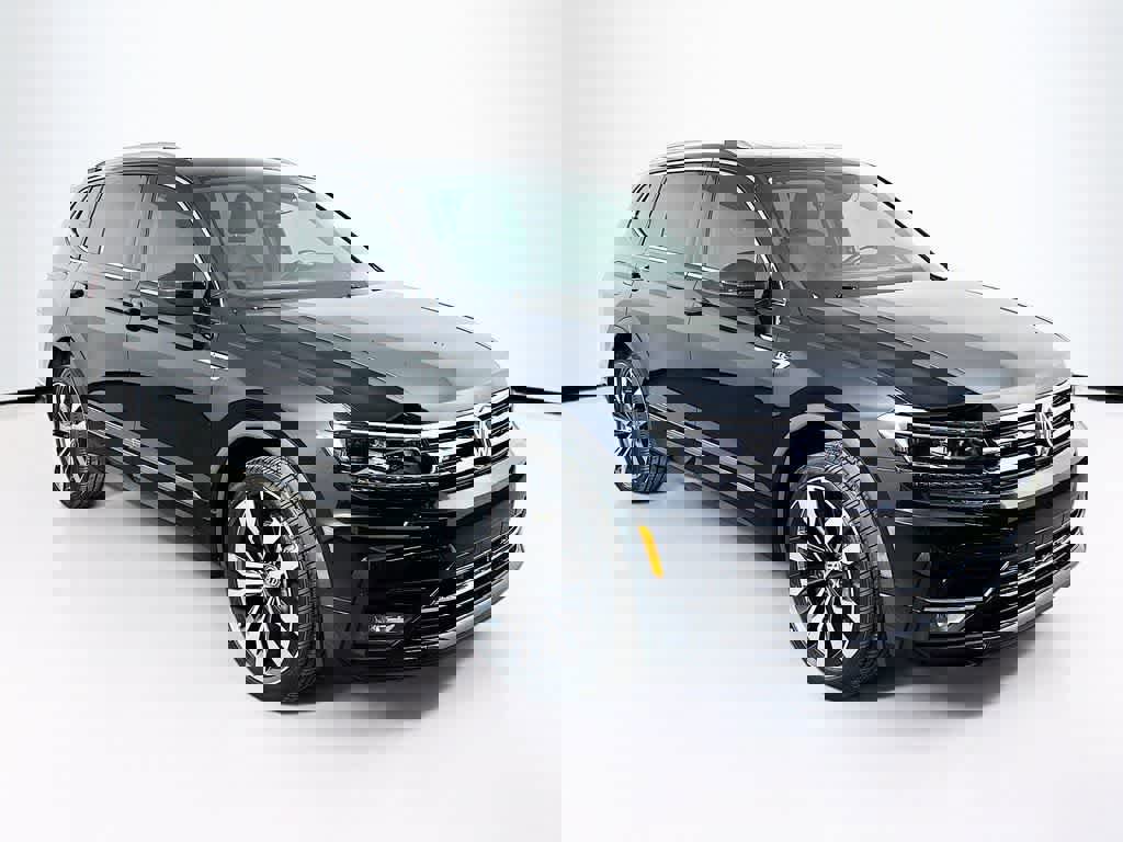 Used 2021 Volkswagen Tiguan SEL Premium R-Line w/ 3rd Row Seat Package image 7