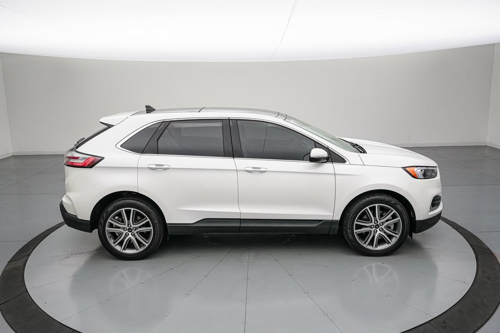 Certified 2023 Ford Edge Titanium AWD/4WD image 3