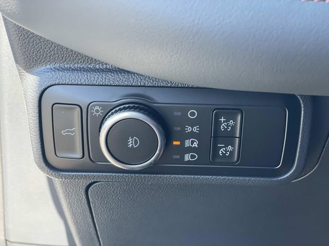 Certified 2025 Ford Explorer Active w/ Active Comfort Package RWD image 19