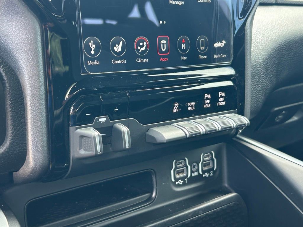 Used 2021 RAM 1500 Big Horn RWD image 39