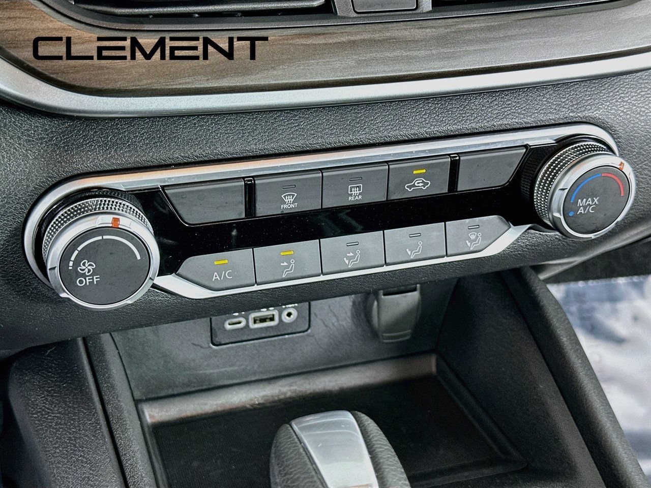 Used 2025 Nissan Altima 2.5 SV FWD image 22
