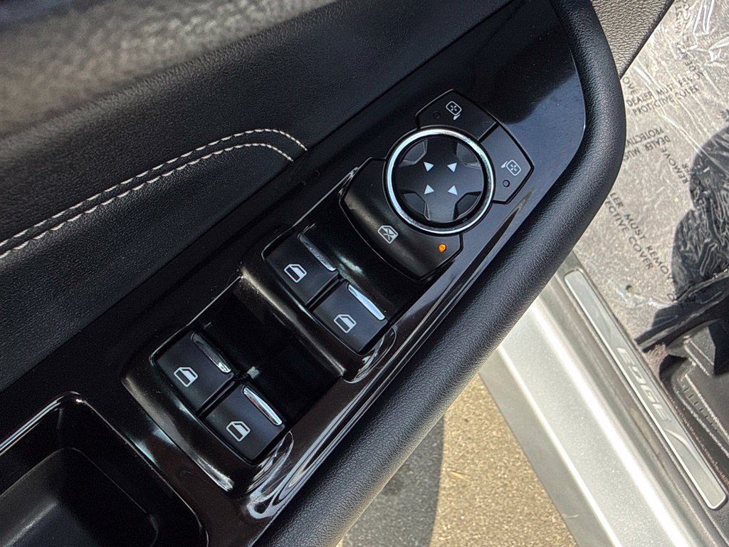 Certified 2019 Ford Edge Titanium FWD image 21