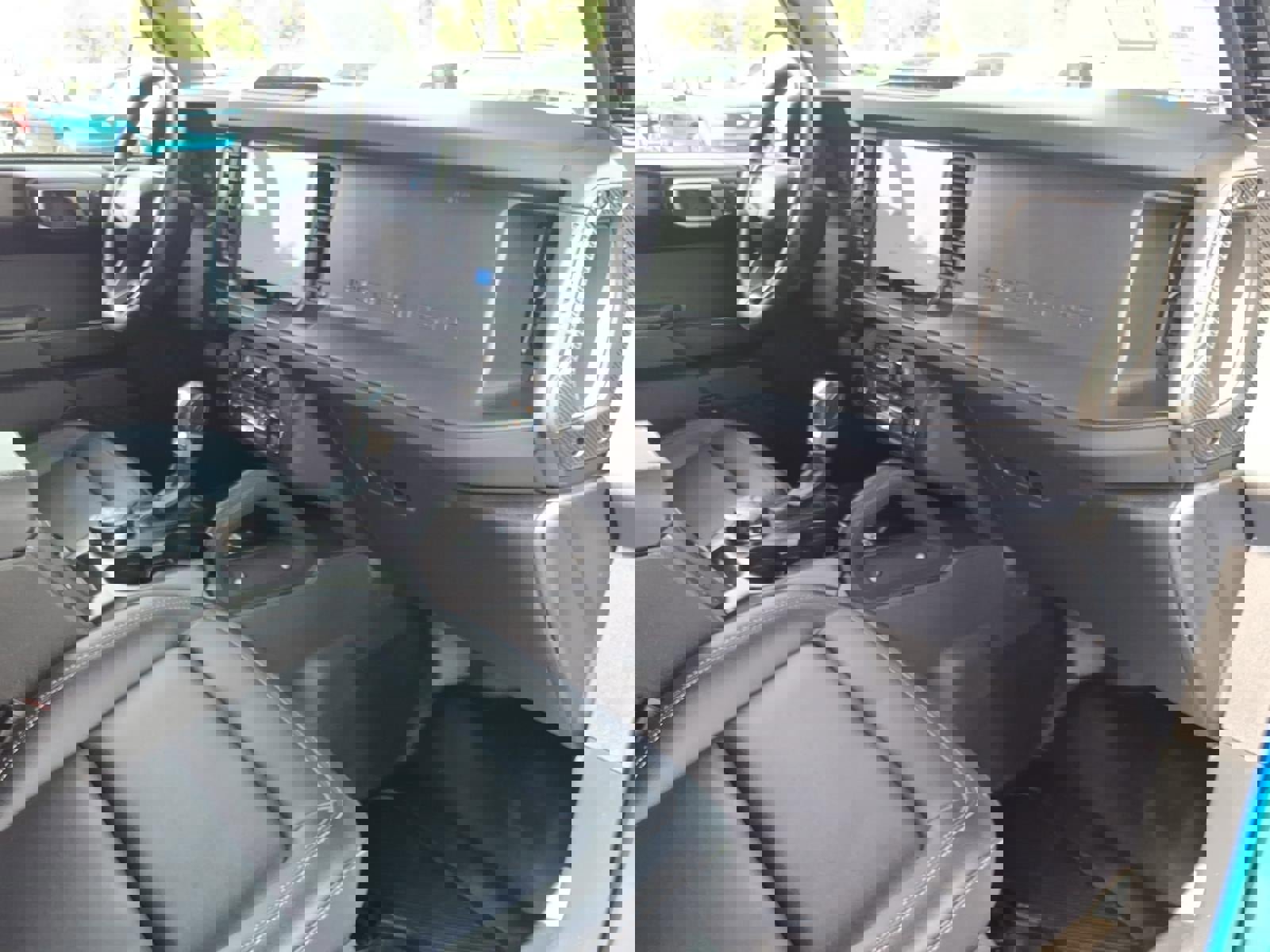 Certified 2025 Ford Bronco Badlands image 10